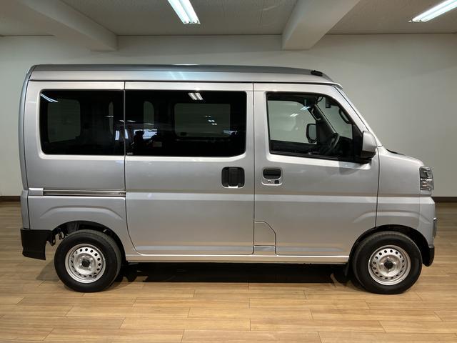 ハイゼットカーゴDX/走行1.3万キロ/デジタルインナーミラー/前後ドラレコ走行1.3万キロ/デジタルインナーミラー/前後ドラレコ/スマートキー/プッシュスタート/ETC/電動格納ミラー/パワーウインドウ/LEDヘッドライト・フォグランプ/衝突軽減ブレーキ/コーナーセンサー/(大阪府)の中古車