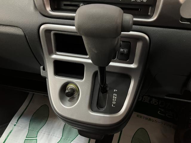 ハイゼットカーゴクルーズリミテッド/走行1.1万キロ/車検整備渡し/1年保証走行1.1万キロ/ナビ/Bluetooth/ドラレコ/ETC/車検整備渡し/1年間走行距離無制限保証/パワーウインドウ/電動格納ミラー/キーレス/オーバーヘッドシェルフ/トップシェイドガラス/(大阪府)の中古車