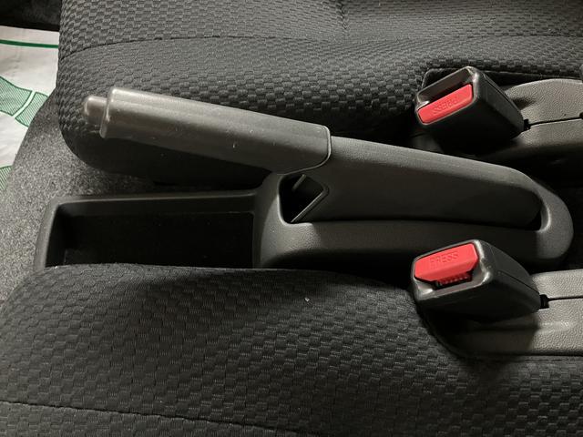 ハイゼットカーゴクルーズリミテッド/走行1.1万キロ/車検整備渡し/1年保証走行1.1万キロ/ナビ/Bluetooth/ドラレコ/ETC/車検整備渡し/1年間走行距離無制限保証/パワーウインドウ/電動格納ミラー/キーレス/オーバーヘッドシェルフ/トップシェイドガラス/(大阪府)の中古車