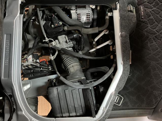 ハイゼットカーゴクルーズリミテッド/走行1.1万キロ/車検整備渡し/1年保証走行1.1万キロ/ナビ/Bluetooth/ドラレコ/ETC/車検整備渡し/1年間走行距離無制限保証/パワーウインドウ/電動格納ミラー/キーレス/オーバーヘッドシェルフ/トップシェイドガラス/(大阪府)の中古車