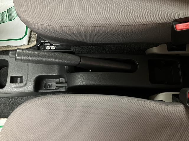 ミライースＬ　ＳＡ／走行１．１万ｋｍ／ＣＤチューナー／キーレス１年間走行距離無制限保証／走行１．１万ｋｍ／ＣＤチューナー／マニュアルエアコン／キーレスエントリー／ハロゲンヘッドライト／マット／バイザー／車検整備渡し（大阪府）の中古車