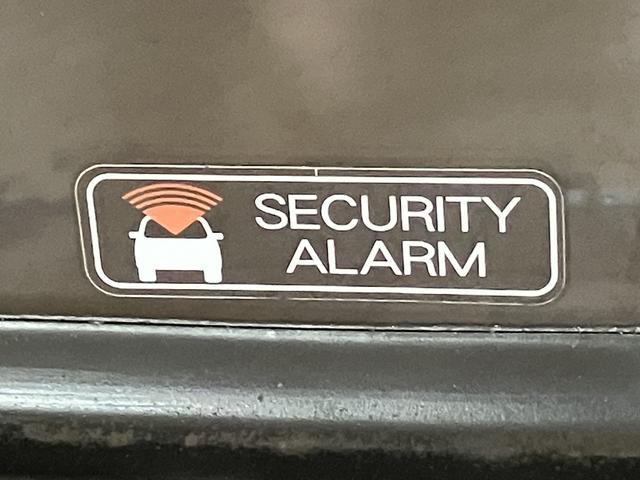 ミライースＬ　ＳＡ／走行１．１万ｋｍ／ＣＤチューナー／キーレス１年間走行距離無制限保証／走行１．１万ｋｍ／ＣＤチューナー／マニュアルエアコン／キーレスエントリー／ハロゲンヘッドライト／マット／バイザー／車検整備渡し（大阪府）の中古車