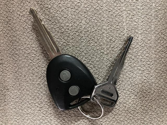 ムーヴＬ／１年保証／ＣＤチューナー／オートエアコン／車検整備渡し１年間走行距離無制限保証／走行１０．７万ｋｍ／ＣＤチューナー／オートエアコン／キーレスエントリー／電動格納ドアミラー／ハロゲンヘッドライト／マット／バイザー／リヤガラス５面フィルム／車検整備渡し（大阪府）の中古車