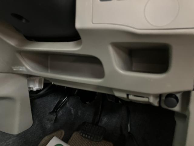 ムーヴＬ／１年保証／ＣＤチューナー／オートエアコン／車検整備渡し１年間走行距離無制限保証／走行１０．７万ｋｍ／ＣＤチューナー／オートエアコン／キーレスエントリー／電動格納ドアミラー／ハロゲンヘッドライト／マット／バイザー／リヤガラス５面フィルム／車検整備渡し（大阪府）の中古車