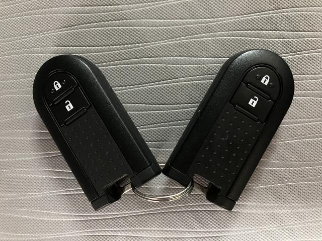 ミライースＧ　リミテッドＳＡIII／走行１．３万キロ／ＤＶＤチューナー走行１．３万キロ／純正ＣＤ＆ＤＶＤチューナー／バックカメラ／１年間走行距離無制限保証／衝突軽減ブレーキ／ＬＥＤヘッドライト／電動格納ミラー／プッシュスタート／コーナーセンサー／サイドエアバッグ／（大阪府）の中古車