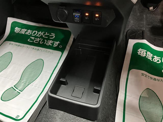 ミライースＧ　リミテッドＳＡIII／走行１．３万キロ／ＤＶＤチューナー走行１．３万キロ／純正ＣＤ＆ＤＶＤチューナー／バックカメラ／１年間走行距離無制限保証／衝突軽減ブレーキ／ＬＥＤヘッドライト／電動格納ミラー／プッシュスタート／コーナーセンサー／サイドエアバッグ／（大阪府）の中古車