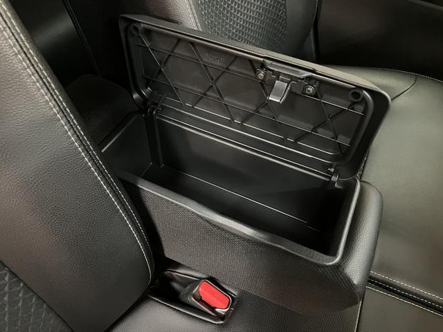 ムーヴカスタム　ＲＳ　ハイパーリミテッドＳＡIII／ナビ／パノラマ新車保証継承／走行４．４万ｋｍ／純正ナビ／パノラマモニター／前後ドラレコ／ＥＴＣ／運転席シートヒーター／ＬＥＤヘッドライト・フォグランプ／キーフリー／オートエアコン／ＨＤＭＩ／車検整備渡し（大阪府）の中古車