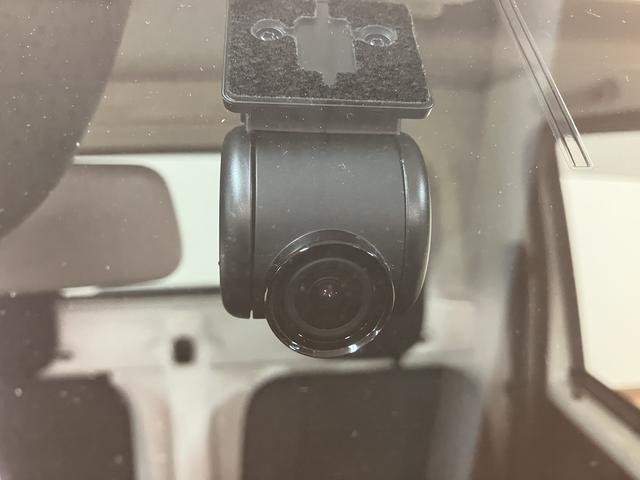 ハイゼットトラックエクストラ／走行１．１万ｋｍ／純正ナビ／前ドラレコ／ＥＴＣ新車保証継承／走行１．１万ｋｍ／純正ナビ（ＮＭＺＬ−Ｗ７２Ｄ）／ＣＤ／ＤＶＤ／Ｂｌｕｅｔｏｏｔｈ／前ドラレコ／ＥＴＣ／ＬＥＤヘッドライト・フォグランプ／キーフリー／電動格納ドアミラー／ＵＳＢソケット（大阪府）の中古車