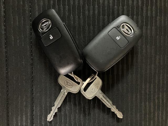 ハイゼットトラックエクストラ／走行１．１万ｋｍ／純正ナビ／前ドラレコ／ＥＴＣ新車保証継承／走行１．１万ｋｍ／純正ナビ（ＮＭＺＬ−Ｗ７２Ｄ）／ＣＤ／ＤＶＤ／Ｂｌｕｅｔｏｏｔｈ／前ドラレコ／ＥＴＣ／ＬＥＤヘッドライト・フォグランプ／キーフリー／電動格納ドアミラー／ＵＳＢソケット（大阪府）の中古車