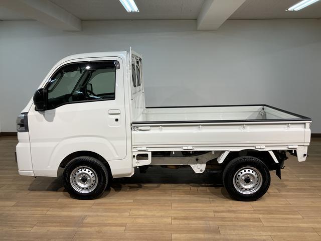 ハイゼットトラックエクストラ／走行１．１万ｋｍ／純正ナビ／前ドラレコ／ＥＴＣ新車保証継承／走行１．１万ｋｍ／純正ナビ（ＮＭＺＬ−Ｗ７２Ｄ）／ＣＤ／ＤＶＤ／Ｂｌｕｅｔｏｏｔｈ／前ドラレコ／ＥＴＣ／ＬＥＤヘッドライト・フォグランプ／キーフリー／電動格納ドアミラー／ＵＳＢソケット（大阪府）の中古車