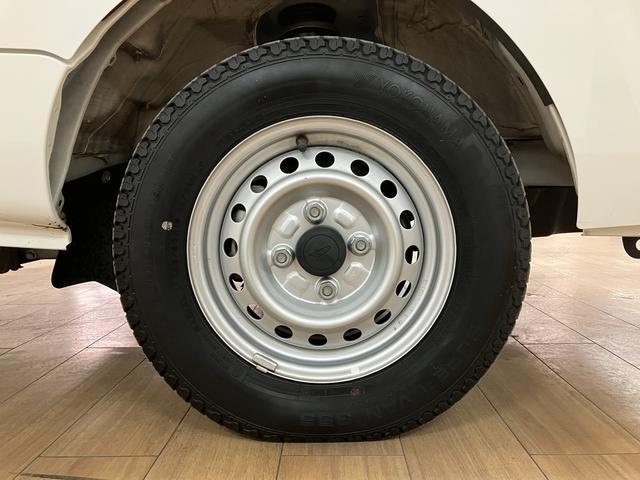 ハイゼットトラックスタンダード／ＡＭ・ＦＭラジオ／ＥＴＣ／オートライト走行４．６万ｋｍ／ＡＭ・ＦＭラジオ／ＥＴＣ／ハロゲンヘッドライト／オートライト／オートハイビーム／助手席エアバック／コーナーセンサー／マット／バイザー／マニュアルエアコン（大阪府）の中古車