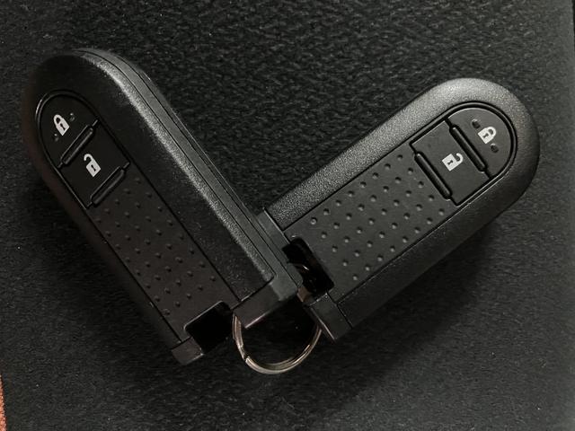 パッソモーダ Gパッケージ 走行0.6万キロ/平成31年式/平成31年式☆走行距離0.6万キロ!ナビ(NSZT−W68T)・ETC車載器・ドラレコ前後・パノラマモニター・電動格納ミラー・LEDヘッドライト・オートハイビーム・衝突回避軽減ブレーキ(大阪府)の中古車