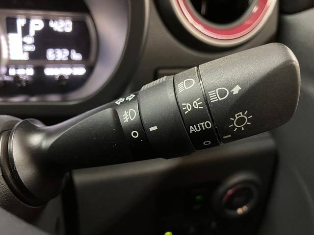 パッソモーダ Gパッケージ 走行0.6万キロ/平成31年式/平成31年式☆走行距離0.6万キロ!ナビ(NSZT−W68T)・ETC車載器・ドラレコ前後・パノラマモニター・電動格納ミラー・LEDヘッドライト・オートハイビーム・衝突回避軽減ブレーキ(大阪府)の中古車