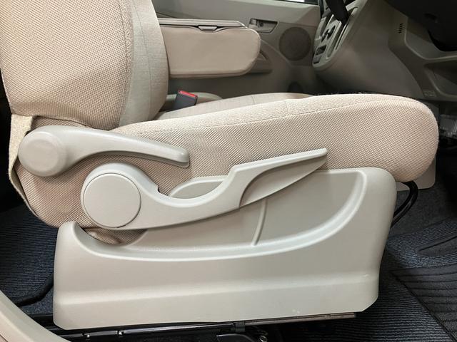 ムーヴL SA CDステレオ・ETC車載器・キーレス平成25年式/走行距離6.5万キロ・CDステレオ・ETC車載器・キーレス・電動格納ミラー・アイドリングストップ・マニュアルエアコン・助手席シートアンダートレイ・衝突回避軽減ブレーキ(大阪府)の中古車