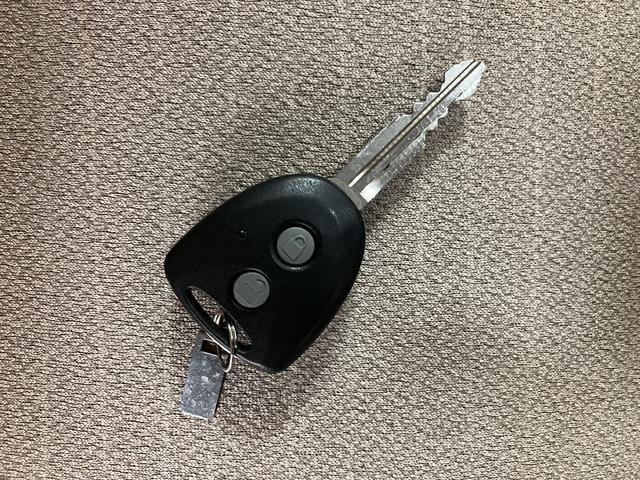 ムーヴL SA CDステレオ・ETC車載器・キーレス平成25年式/走行距離6.5万キロ・CDステレオ・ETC車載器・キーレス・電動格納ミラー・アイドリングストップ・マニュアルエアコン・助手席シートアンダートレイ・衝突回避軽減ブレーキ(大阪府)の中古車