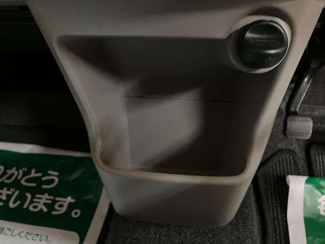 ムーヴL SA CDステレオ・ETC車載器・キーレス平成25年式/走行距離6.5万キロ・CDステレオ・ETC車載器・キーレス・電動格納ミラー・アイドリングストップ・マニュアルエアコン・助手席シートアンダートレイ・衝突回避軽減ブレーキ(大阪府)の中古車