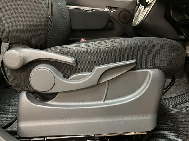 ムーヴカスタム　Ｘ　平成２５年式／走行２．３万キロ／車検整備付きナビ（ＮＭＺＰ−Ｗ６３Ｄ）／ＣＤ／ＤＶＤ／Ｂｌｕｅｔｏｏｔｈ／ＵＳＢ／ＥＴＣ／ＬＥＤヘッドライト／キーフリー／オートエアコン／オートライト／１４インチアルミホイール／車検整備付き（大阪府）の中古車