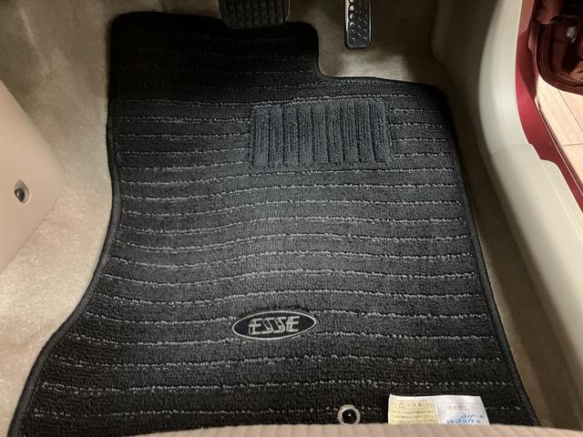 エッセＸ／走行２万キロ／車検整備渡し／電動格納ミラー／４ＡＴ１年間走行距離無制限保証／走行２．０万ｋｍ／４ＡＴ／ＣＤチューナー／電動格納ドアミラー／マット／バイザー／スペアタイヤ／オートエアコン／ハロゲンヘッドライト／車検整備渡し（大阪府）の中古車