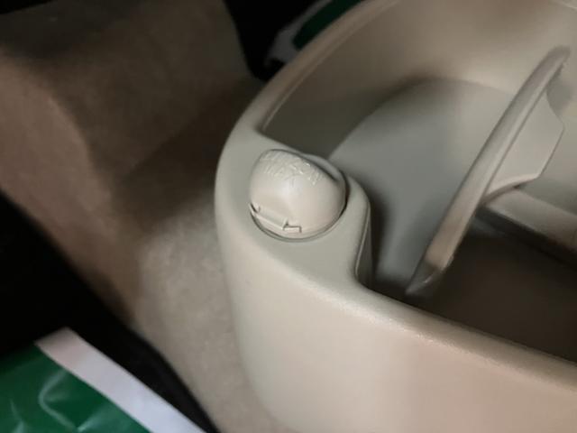 エッセＸ／走行２万キロ／車検整備渡し／電動格納ミラー／４ＡＴ１年間走行距離無制限保証／走行２．０万ｋｍ／４ＡＴ／ＣＤチューナー／電動格納ドアミラー／マット／バイザー／スペアタイヤ／オートエアコン／ハロゲンヘッドライト／車検整備渡し（大阪府）の中古車