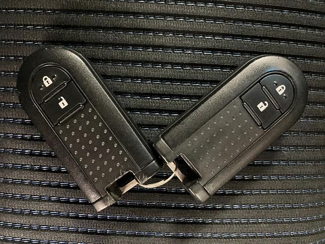 ムーヴカスタム X SA CDチューナー・キーフリー・LEDライトH27年式・走行距離8,8万キロ・純正ワイドCDチューナー・アイドリングストップ・オートエアコン・LEDヘッドライト・オートライト・キーフリー2個・純正アルミホイール(大阪府)の中古車