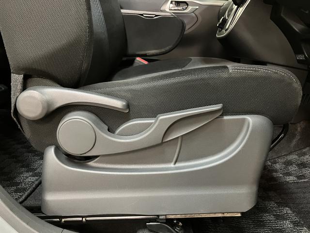 ムーヴカスタム X SA CDチューナー・キーフリー・LEDライトH27年式・走行距離8,8万キロ・純正ワイドCDチューナー・アイドリングストップ・オートエアコン・LEDヘッドライト・オートライト・キーフリー2個・純正アルミホイール(大阪府)の中古車