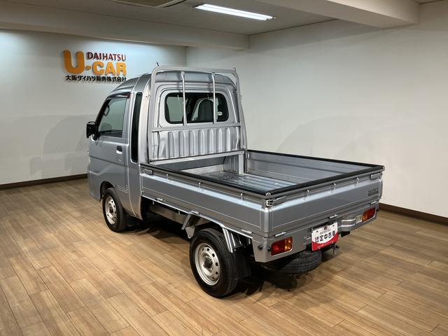 ハイゼットトラックジャンボ　３ＡＴ／２ＷＤ／車検整備付き平成２４年式／走行７．８万キロ／２ＷＤ／３ＡＴ／車検整備付き／パワーウィンド／ＡＭ／ＦＭ／ゲートプロテクター／１年間距離無制限保証／ラバーマット／ロングバイザー（大阪府）の中古車