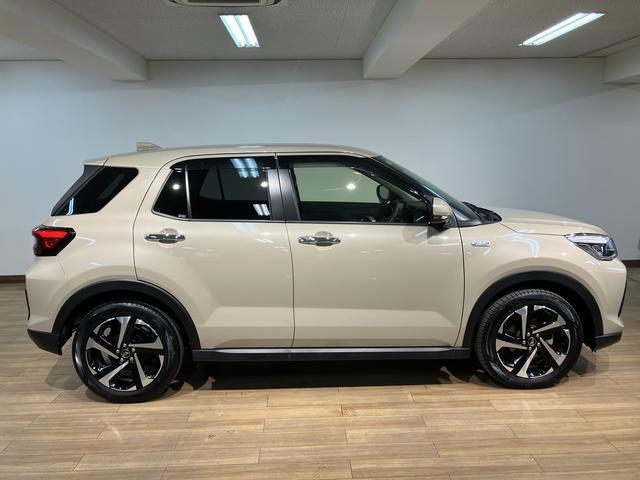 ロッキープレミアムＧ　ＨＥＶ　純正メモリーナビ　ドラレコ　ＥＴＣ付ハイブリッド・純正メモリーナビ・バックカメラ・ナビ連動前後ドライブレコーダー・シートヒーター・クルーズコントロール・ＥＴＣ車載器・電動パーキング・衝突回避支援ブレーキ・誤発進抑制機能（大阪府）の中古車