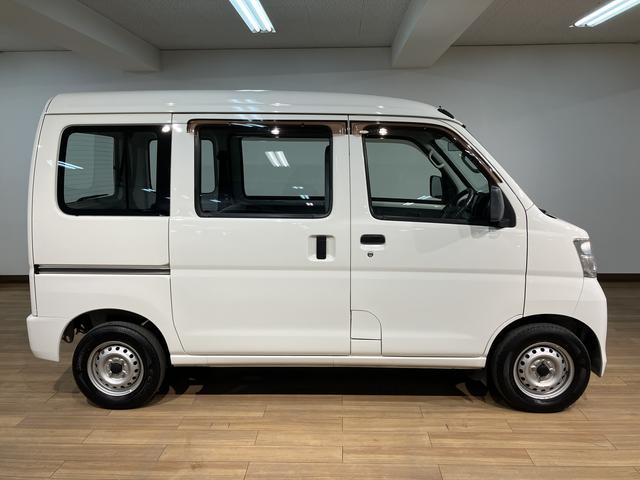 ハイゼットカーゴスペシャル/車検整備渡し/1年間走行距離無制限保証/ナビ/車検整備渡し/1年間走行距離無制限保証/ダイハツ純正ケンウッドナビ/フルセグテレビ/CD再生/DVD再生/Bluetooth/USB接続/ETC車載器/(大阪府)の中古車