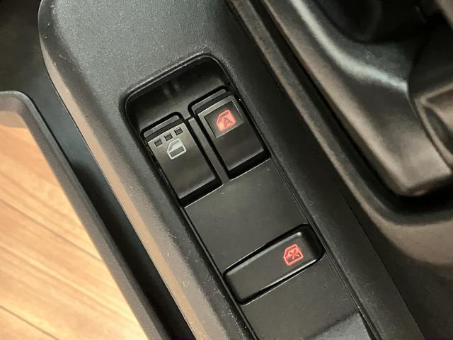 ハイゼットカーゴＤＸ　令和４年式／走行２．３万キロ／車検整備付き令和４年式／走行２．３万キロ／車検整備付き／ＡＭ／ＦＭラジオ／２ＷＤ／ＣＶＴ／運転席助手席パワーウィンド／キーレスエントリー（大阪府）の中古車