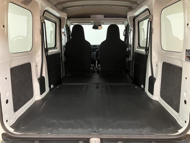 ハイゼットカーゴＤＸ　令和４年式／走行２．３万キロ／車検整備付き令和４年式／走行２．３万キロ／車検整備付き／ＡＭ／ＦＭラジオ／２ＷＤ／ＣＶＴ／運転席助手席パワーウィンド／キーレスエントリー（大阪府）の中古車