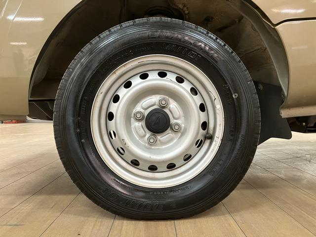 ハイゼットトラックスタンダード／走行６．５万ｋｍ／ＣＤ・ラジオチューナー１年間走行距離無制限保証／走行６．５万ｋｍ／ＣＤ・ラジオチューナー／マニュアルエアコン／ハロゲンヘッドライト／板キー２枚／ラバーマット（大阪府）の中古車