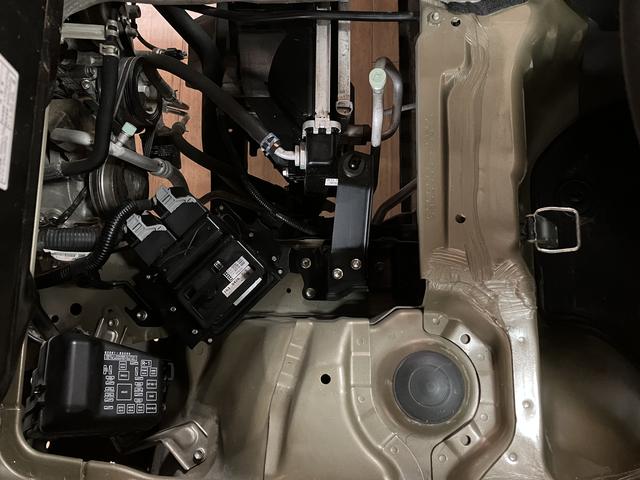 ハイゼットトラックスタンダード／走行６．５万ｋｍ／ＣＤ・ラジオチューナー１年間走行距離無制限保証／走行６．５万ｋｍ／ＣＤ・ラジオチューナー／マニュアルエアコン／ハロゲンヘッドライト／板キー２枚／ラバーマット（大阪府）の中古車