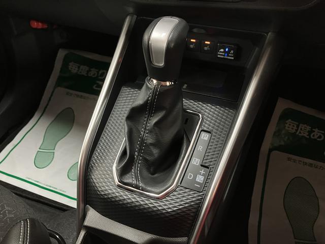 ロッキープレミアム／４ＷＤ／大画面ナビ／全方位カメラ／前後ドラレコ／大画面ナビ／全方位カメラ／前後ドラレコ／クルコン／ＥＴＣ／カーテンエアバッグ／サイドエアバッグ／衝突軽減ブレーキ／リヤフォグ／ＬＥＤヘッドライト／ＬＥＤフォグランプ／ＨＤＭＩ接続／シートヒーター／（大阪府）の中古車