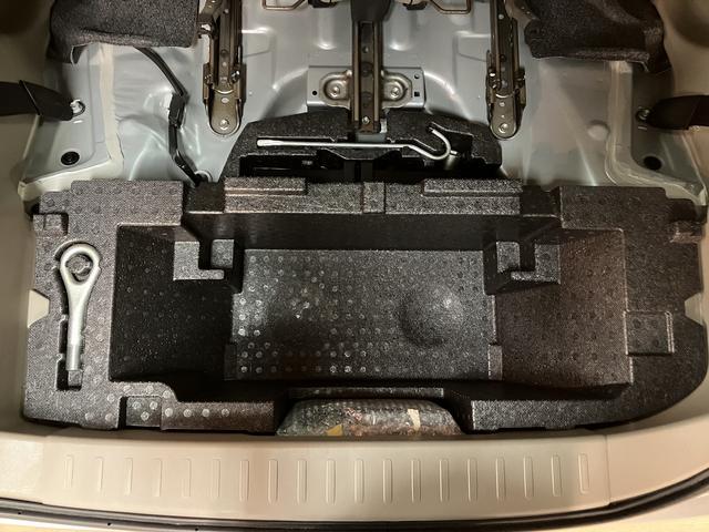 ムーヴＸ／走行２．５万キロ／車検整備渡し／１年間走行距離無制限保証走行２．５万キロ／車検整備渡し／１年間走行距離無制限保証／ＥＴＣ／アイドリングストップ／プッシュスタート／スマートキー／ＣＤ＆ラジオ／革巻きステアリングホイール／オートエアコン／電動格納ミラー／（大阪府）の中古車