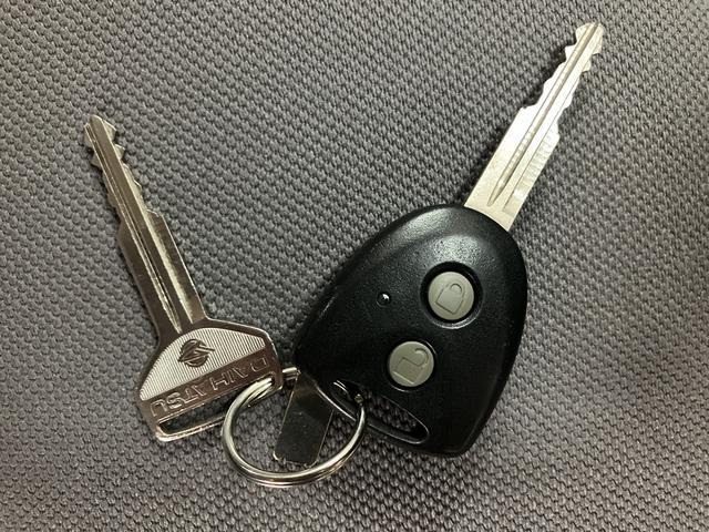 ミライースL/CDチューナー/前後ドラレコ/キーレス/走行6.0万km1年間走行距離無制限保証/走行6.0万km/CDチューナー/前後ドラレコ(社外)/キーレスエントリー/パワーウィンドウ/マニュアルエアコン/マット/バイザー/ハロゲンヘッドライト/アイドリングストップ(大阪府)の中古車