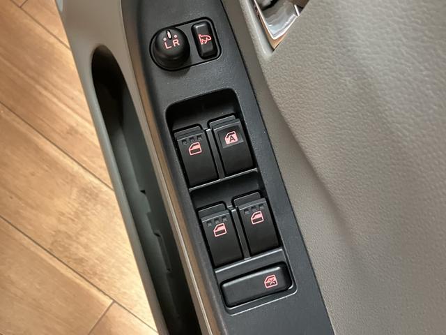 ミライースX 35thアニバーサリーゴールドエディション SA平成28年式/走行2.2万キロ/純正ナビ(NSZP−W66DE)/CD/DVD/USB/Bluetooth/フルセグ/ETC/キーレスエントリー/アルミホイール(大阪府)の中古車