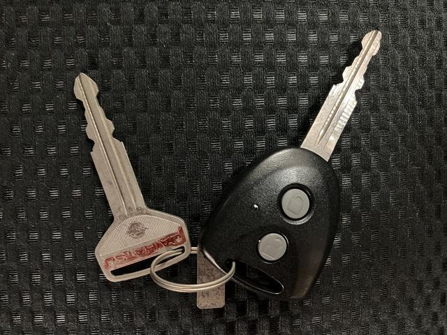 ミライースX 35thアニバーサリーゴールドエディション SA平成28年式/走行2.2万キロ/純正ナビ(NSZP−W66DE)/CD/DVD/USB/Bluetooth/フルセグ/ETC/キーレスエントリー/アルミホイール(大阪府)の中古車