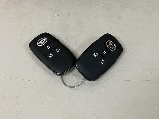 ムーヴキャンバスストライプスＧ　２５年モデル純正ナビ／バックカメラ令和７年式／走行３９キロ／２５年モデル純正ナビ／ＣＤ／ＤＶＤ／Ｂｌｕｅｔｏｏｔｈ／フルセグ／バックカメラ／前後ドラレコ／両側パワースライドドア／キーフリー／衝突軽減ブレーキ／ＬＥＤヘッドライト（大阪府）の中古車