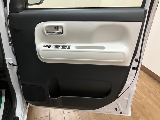 ムーヴキャンバスストライプスＧ　２５年モデル純正ナビ／バックカメラ令和７年式／走行３９キロ／２５年モデル純正ナビ／ＣＤ／ＤＶＤ／Ｂｌｕｅｔｏｏｔｈ／フルセグ／バックカメラ／前後ドラレコ／両側パワースライドドア／キーフリー／衝突軽減ブレーキ／ＬＥＤヘッドライト（大阪府）の中古車