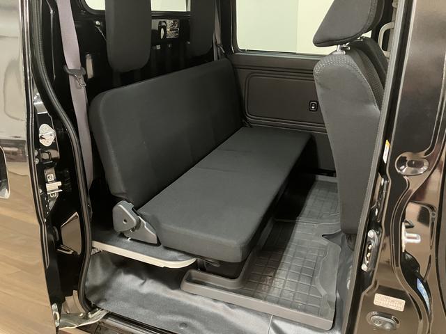 ハイゼットカーゴデッキバンＧ　ＳＡIII　　ＣＤステレオ／車検整備付き令和３年式／走行８．３万キロ／車検整備付き／ＣＤステレオ（ＣＵＫ−Ｗ６９Ｄ）／キーレスエントリー／ＬＥＤヘッドライト／フォグランプ／電動格納式ドアミラー／パワーウィンド／（大阪府）の中古車