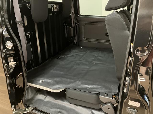 ハイゼットカーゴデッキバンＧ　ＳＡIII　　ＣＤステレオ／車検整備付き令和３年式／走行８．３万キロ／車検整備付き／ＣＤステレオ（ＣＵＫ−Ｗ６９Ｄ）／キーレスエントリー／ＬＥＤヘッドライト／フォグランプ／電動格納式ドアミラー／パワーウィンド／（大阪府）の中古車