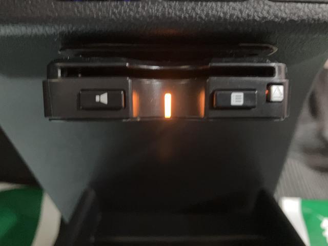 ミライースB SAIII 純正ナビ/バックカメラ/車検整備付き純正ナビ(NMZK−W69D)/バックカメラ/フルセグ/CD/DVD/USB/Bluetooth/ETC/キーレスエントリー/衝突軽減ブレーキ/平成31年式/走行3.4万キロ/車検整備付き(大阪府)の中古車