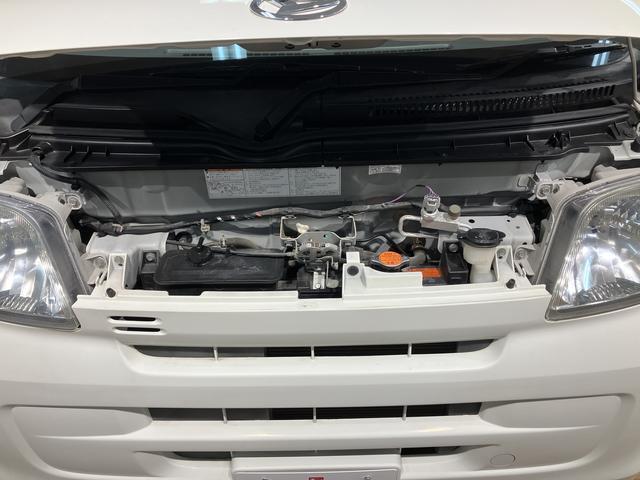 ハイゼットカーゴスペシャル　５ＭＴ／走行２．１万キロ／車検整備付き５速マニュアル／平成２８年式／走行２．１万キロ／車検整備付き／エアコン／パワステ／ＡＭ／ＦＭラジオ（大阪府）の中古車