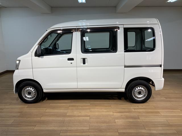 ハイゼットカーゴスペシャル　５ＭＴ／走行２．１万キロ／車検整備付き５速マニュアル／平成２８年式／走行２．１万キロ／車検整備付き／エアコン／パワステ／ＡＭ／ＦＭラジオ（大阪府）の中古車