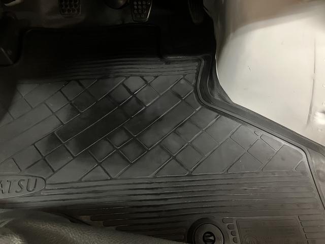 ハイゼットカーゴスペシャル　５ＭＴ／走行２．１万キロ／車検整備付き５速マニュアル／平成２８年式／走行２．１万キロ／車検整備付き／エアコン／パワステ／ＡＭ／ＦＭラジオ（大阪府）の中古車