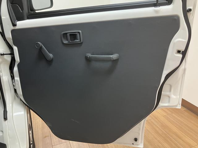 ハイゼットカーゴスペシャル　５ＭＴ／走行２．１万キロ／車検整備付き５速マニュアル／平成２８年式／走行２．１万キロ／車検整備付き／エアコン／パワステ／ＡＭ／ＦＭラジオ（大阪府）の中古車