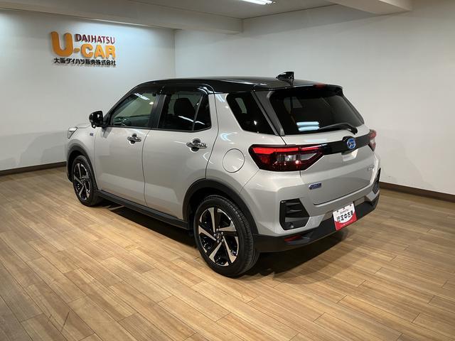 ロッキープレミアムＧ　ＨＥＶ　ナビ・前後ドラレコ・クルコンＲ５年式・走行距離３．４万キロ・純正７インチナビ・ナビ連動前後ドラレコ・クルーズコントロール・運転席／助手席シートヒーター・電子パーキング・ブレーキホールド・ＡＣ１００Ｖ電源・キーフリー２個（大阪府）の中古車