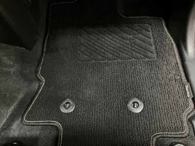 タントカスタムＲＳ／純正７インチナビ／バックカメラ／後席モニター令和５年式／走行１．７万ｋｍ／純正７インチナビ／バックカメラ／１０．１インチ後席モニター／ＥＴＣ／クルーズコントロール／前席シートヒーター／両側パワースライドドア／ＬＥＤヘッドライト・フォグランプ（大阪府）の中古車