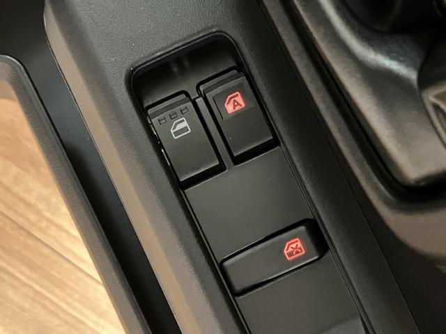 ハイゼットカーゴデッキバンＬ　令和７年式／走行６キロ／ＣＶＴデッキバン／令和７年式／走行６キロ／衝突軽減ブレーキ／パワーウィンド／アイドリングストップ／コーナーセンサー／（大阪府）の中古車