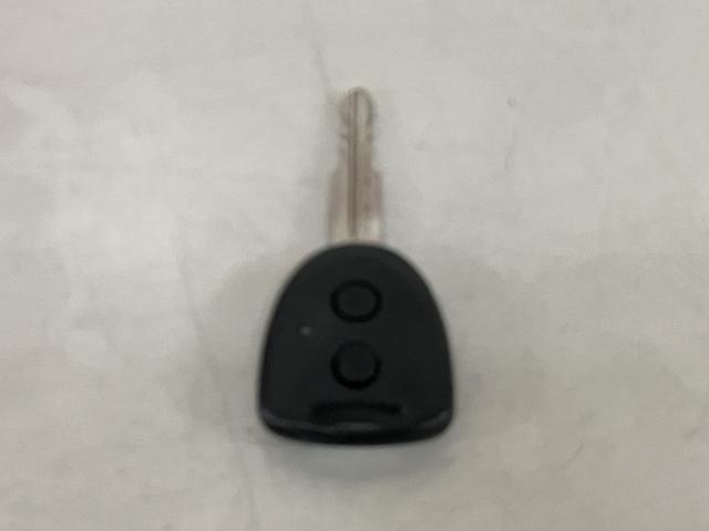 ミラＸリミテッド　ＥＲ　走行６．７万キロ／車検整備付き／ＣＤ平成２１年式／走行６．７万キロ／車検整備付き／ＣＤステレオ／電動格納式ドアミラー／キーレスエントリー／シートリフター／（大阪府）の中古車